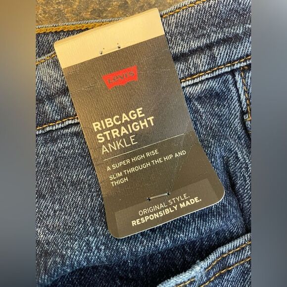 NWT LEVI’S RIBCAGE STRAIGHT ANKLE JEANS BLUE SIZE 16W - Picture 6 of 11